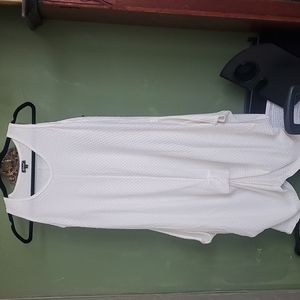 🔥 AHIMA Cream Textured Dress Size M